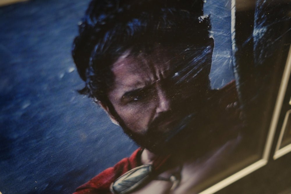300: Rise of an Empire white card signed by Gerard Butler - Memorabilia Framers Shop