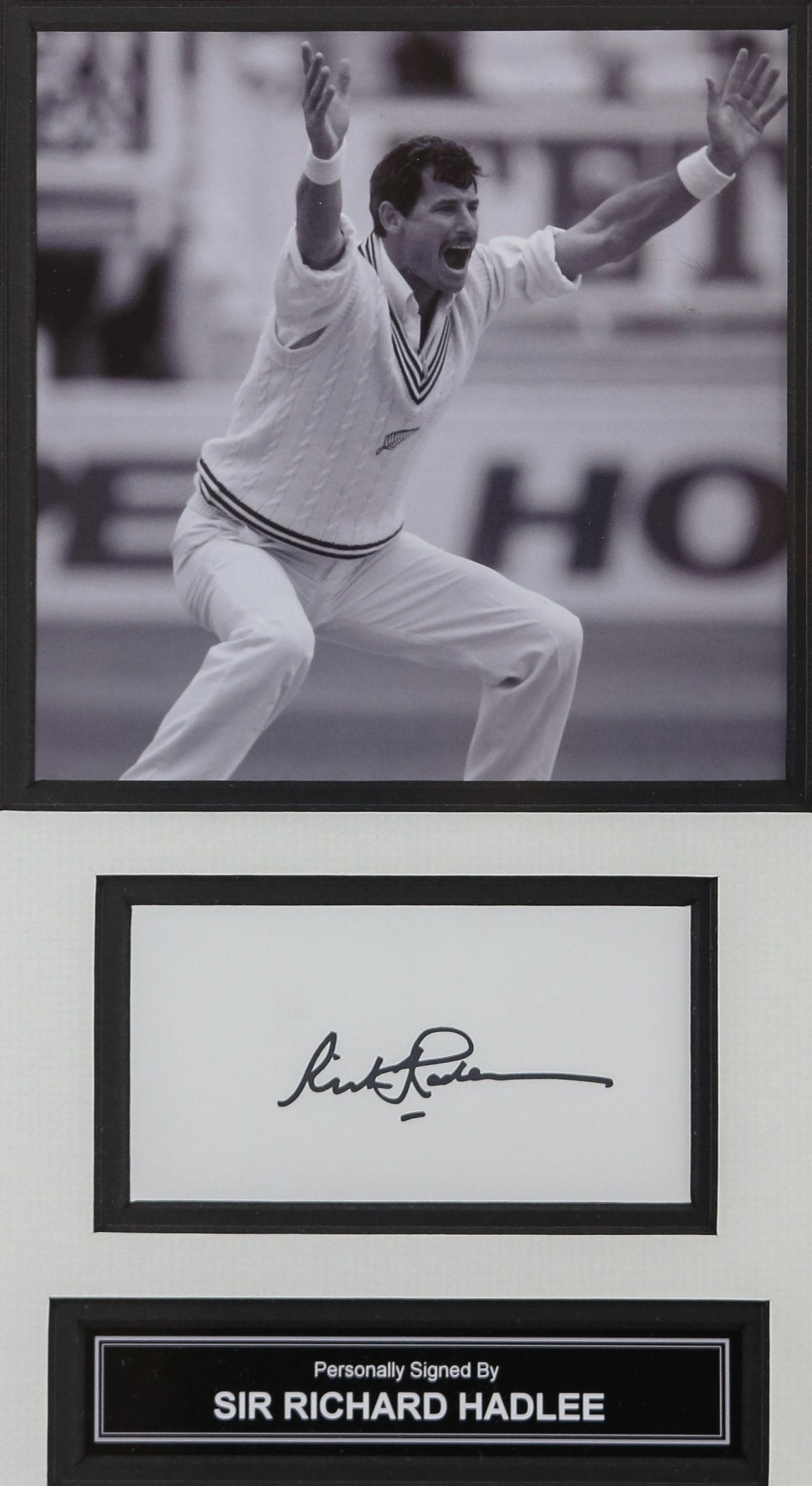 5 Signed Cricket Legends Whitecard Framed Display - Memorabilia Framers Shop