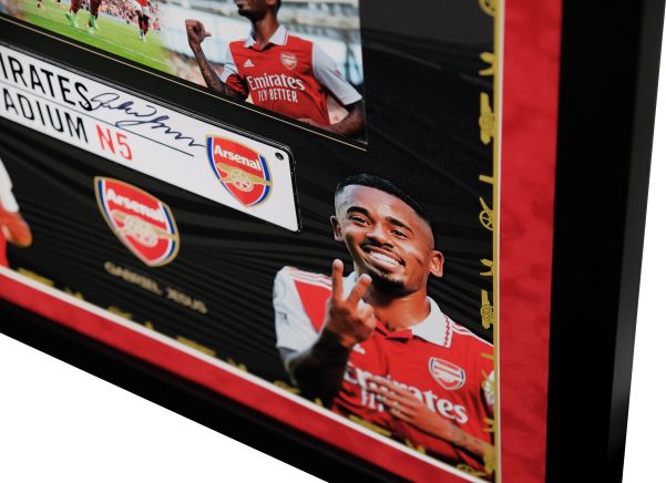 Bukayo Saka Signed Mini Roadsign Framed Display