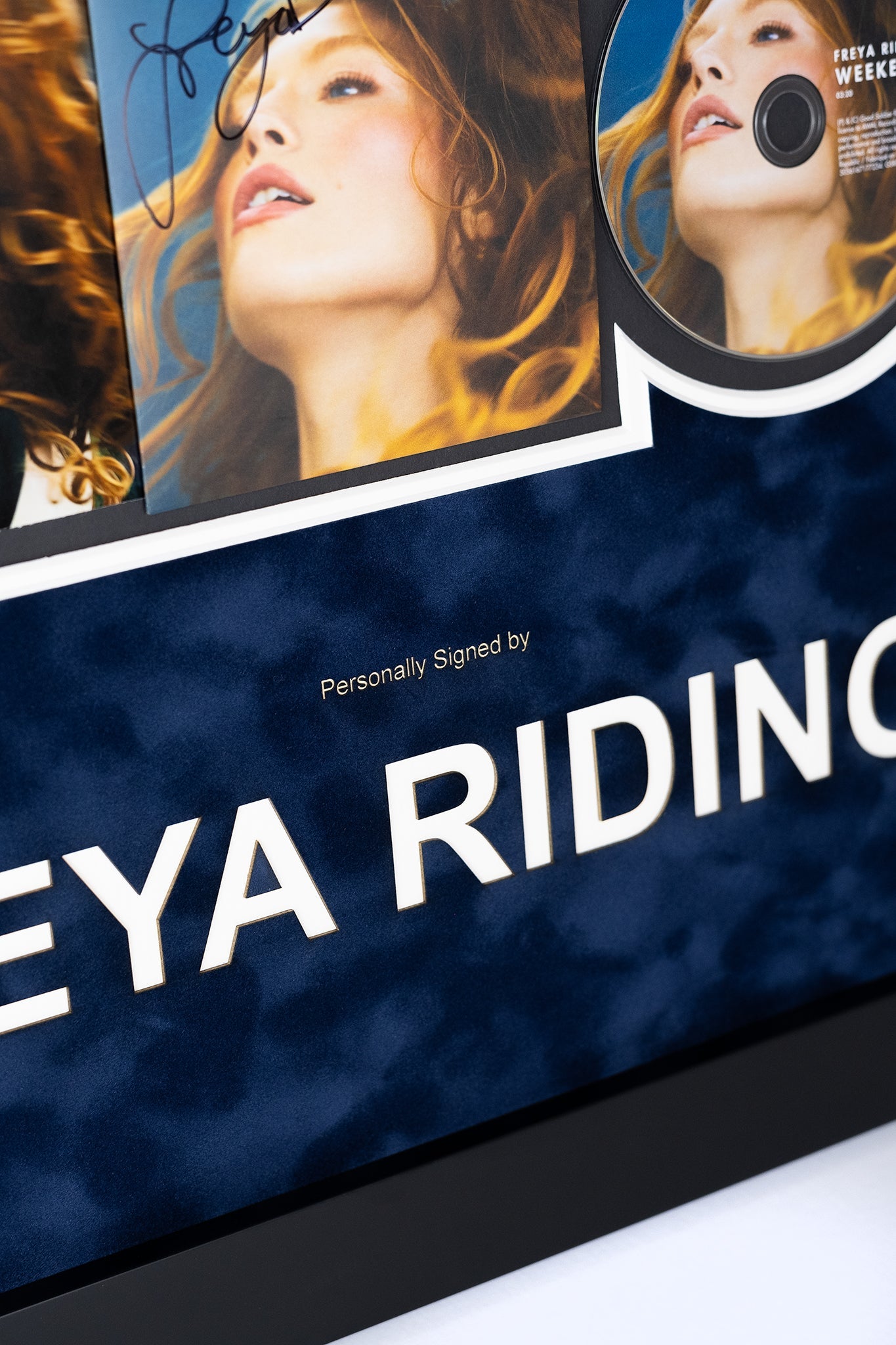 Freya Ridings Signed 'Weekends' CD Display