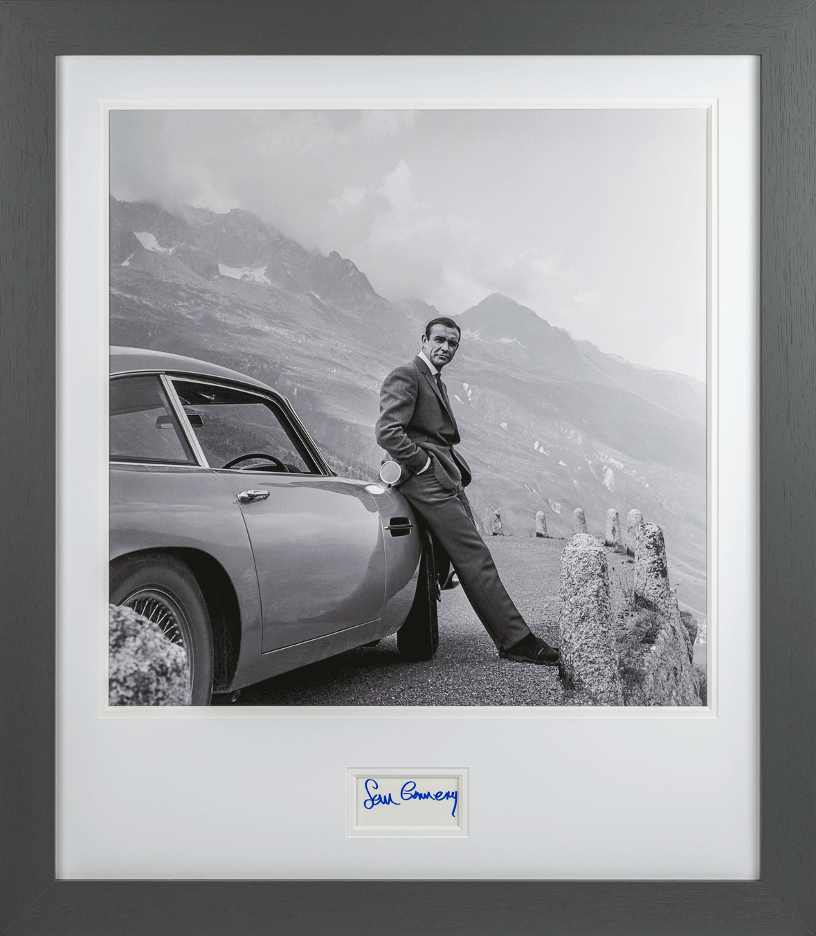 Sean Connery, 007 Signed Whitecard Framed Display