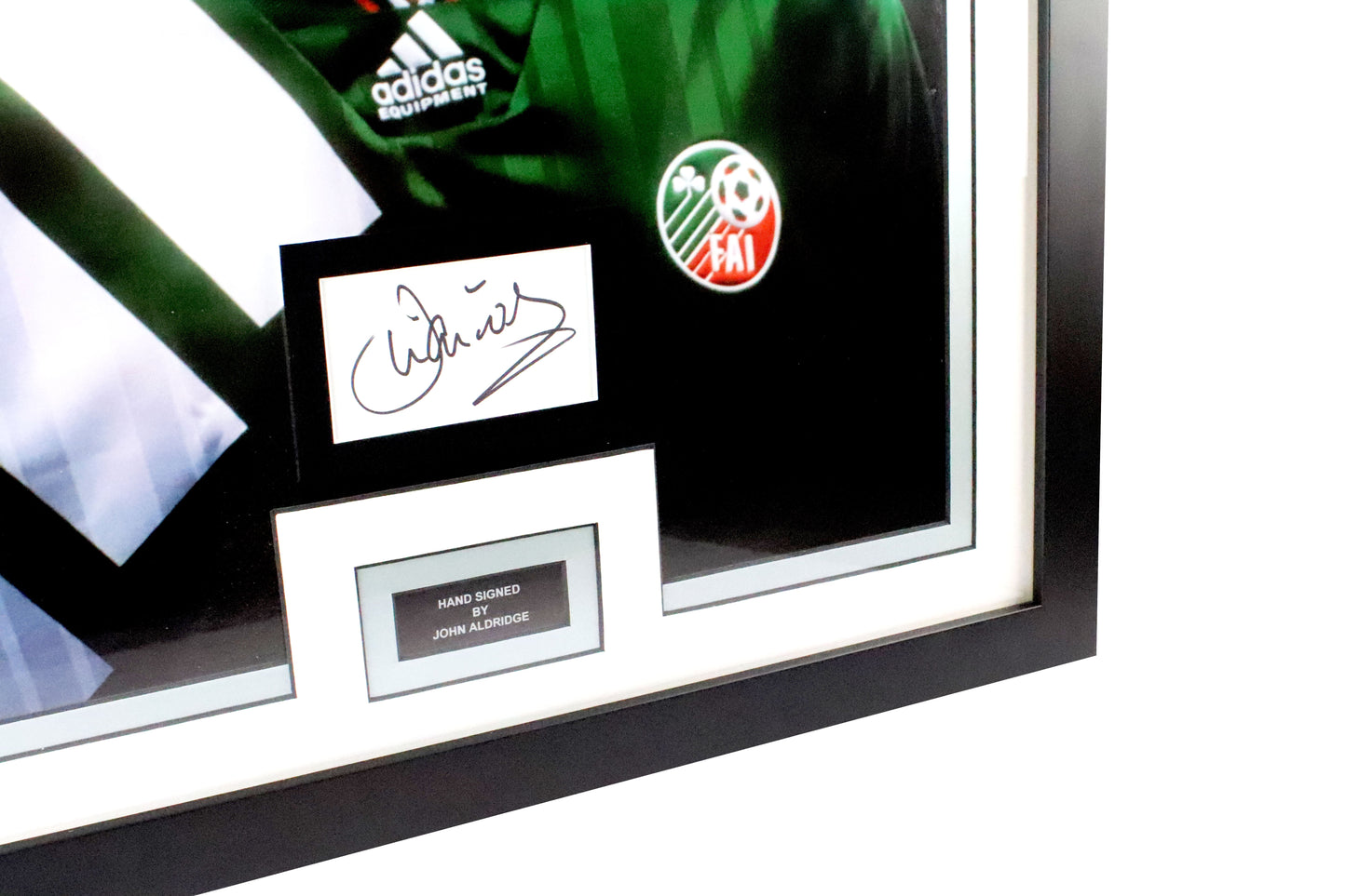 John Aldridge Signed White Card Display