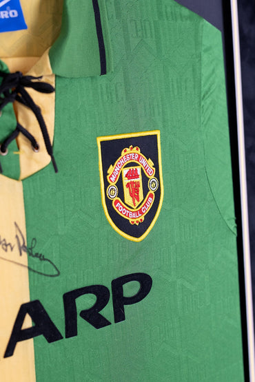 Signed Bryan Robson 92/94 Third Strip Display