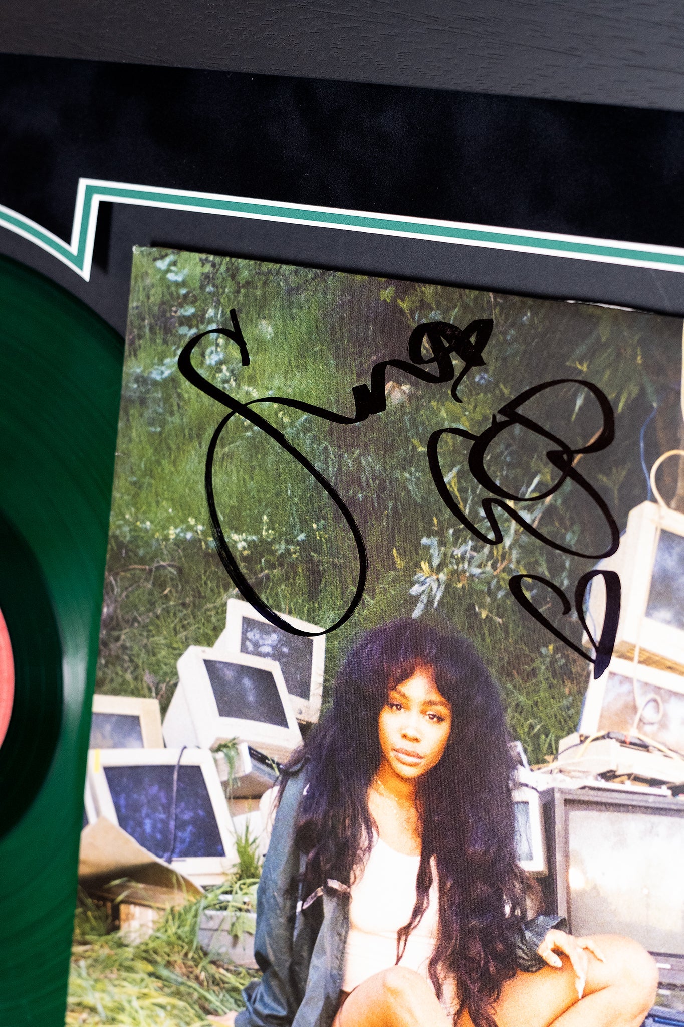 SZA Signed 'Ctrl' Vinyl Cover Framed Display
