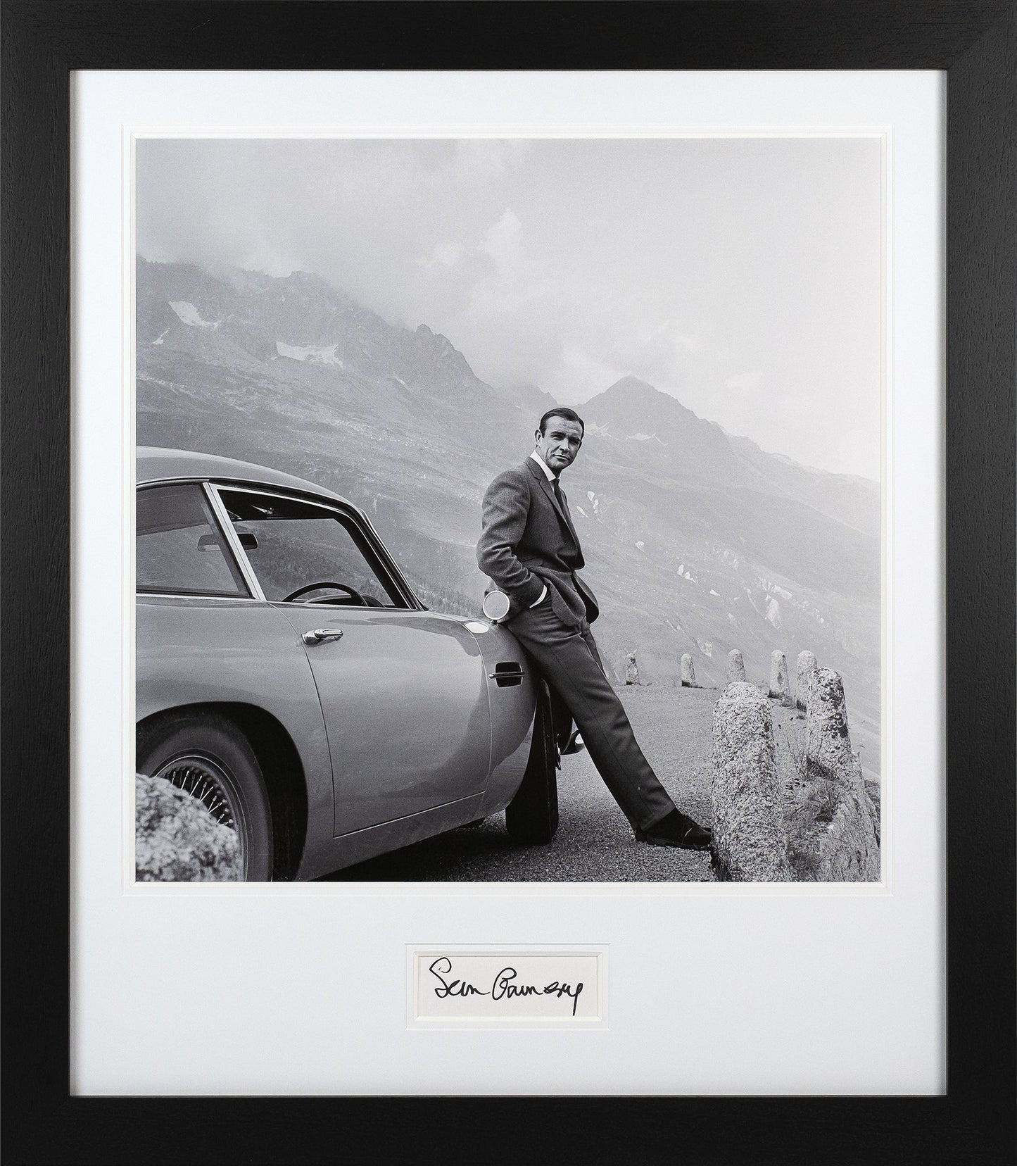 Sean Connery, 007 Signed Whitecard Framed Display
