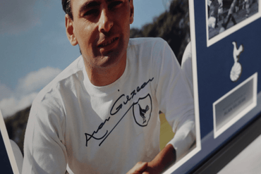 Alan Gilzean Signed Spurs 12x16 Photograph Framed Display - Memorabilia Framers Shop