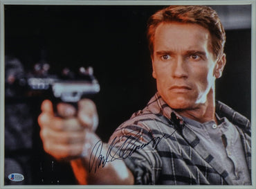 Arnold Schwartzenegger, Total Recall signed 12x8 Photograph Framed Display - Memorabilia Framers Shop