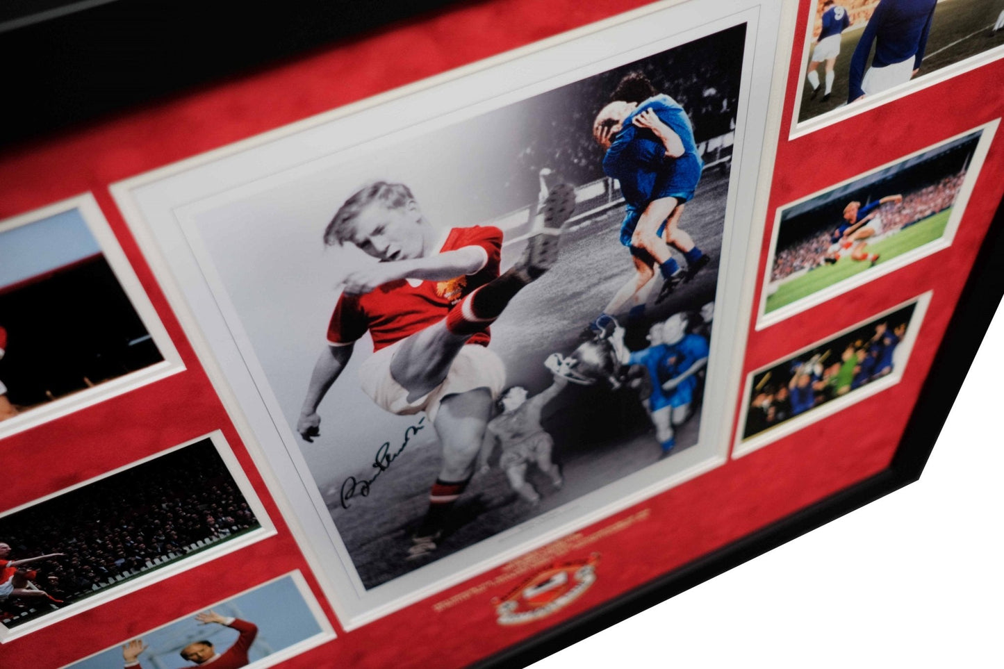 Bobby Charlton Manchester United Signed Photo Framed Display - Memorabilia Framers Shop