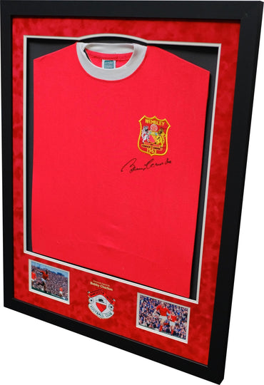 Bobby Charlton Signed Manchester United Framed Display - Memorabilia Framers Shop