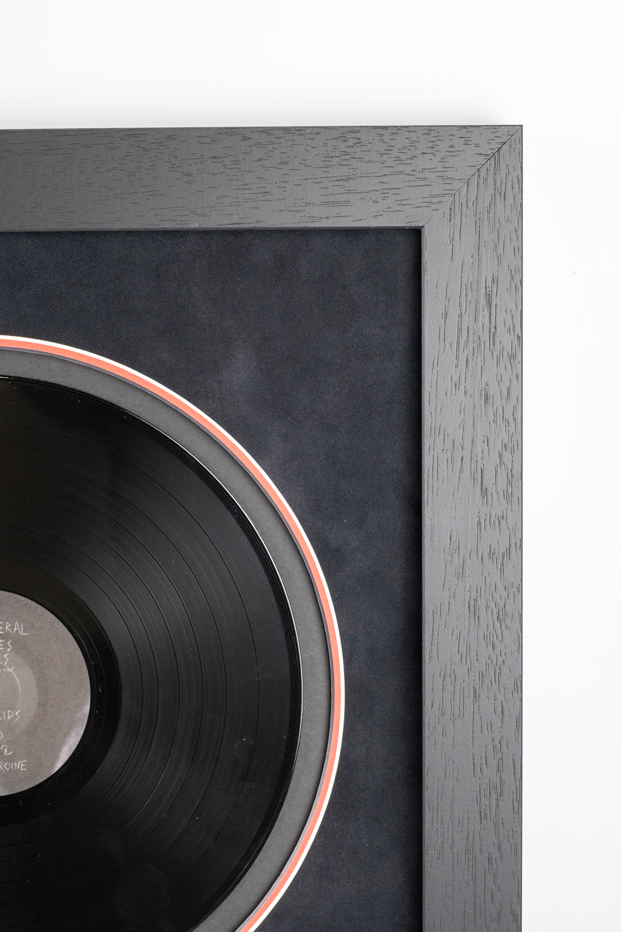 Yungblud Signed 'YUNGBLUD' Vinyl Insert Framed Display