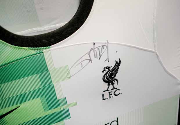 Darwen Núñez signed shirt Liverpool F.C. (away shirt) - Memorabilia Framers Shop