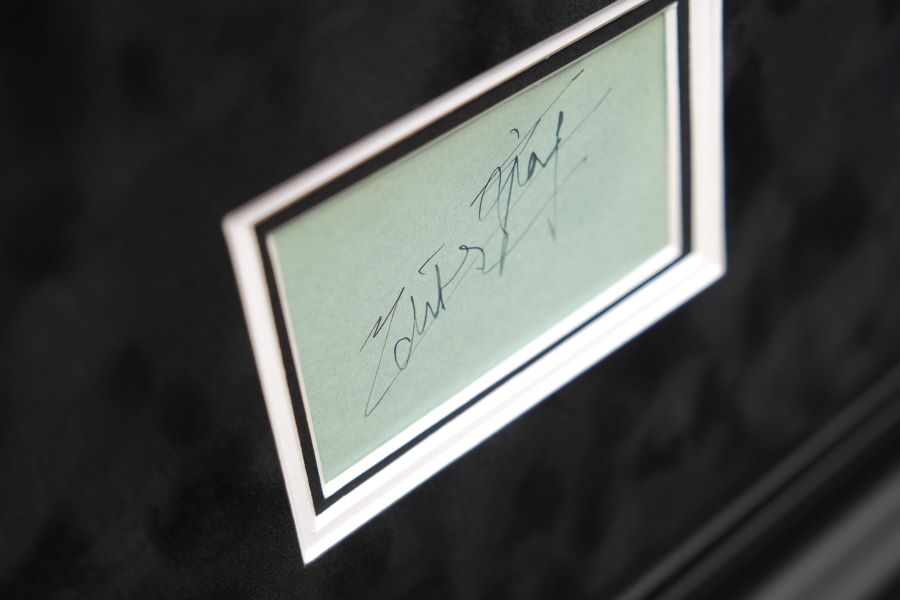 Edith Piaf Signed White Card Display - Memorabilia Framers Shop