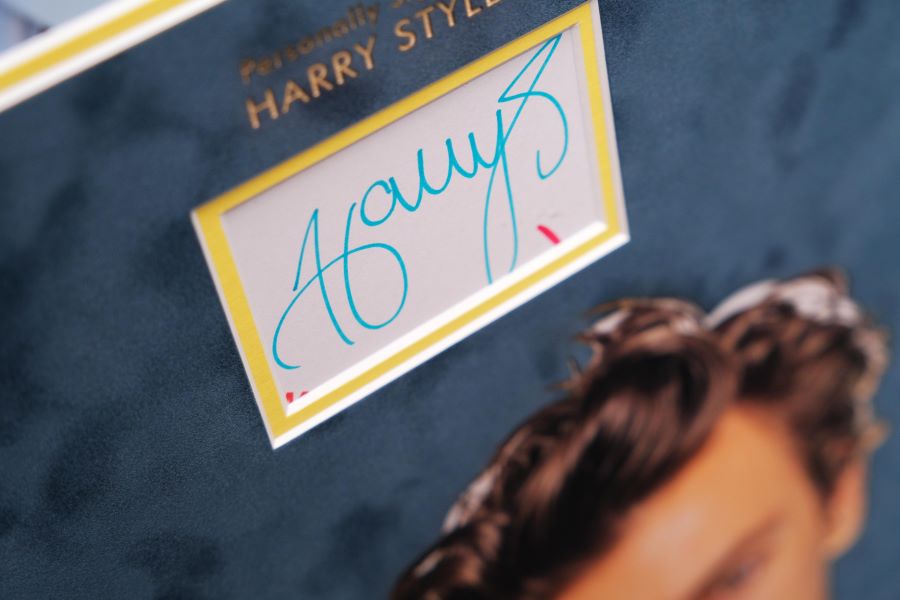 Harry Styles White Card Photograph Display - Memorabilia Framers Shop