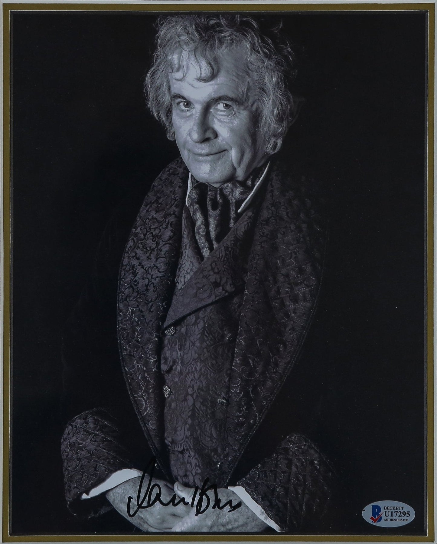 Ian Holm, Lord of The Rings Signed 12x8 Photograph Framed Display - Memorabilia Framers Shop