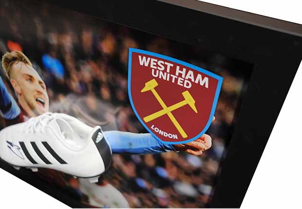 Jarrod Bowen signed boot West Ham - Memorabilia Framers Shop