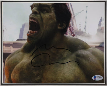 Mark Ruffalo, Hulk Signed 12x8 Photograph Framed Display - Memorabilia Framers Shop