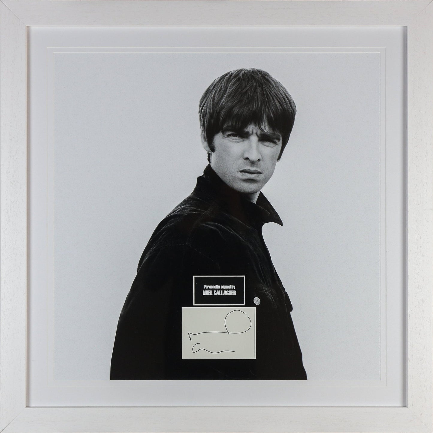Noel Gallagher Signed Oasis White Card Framed Display - Memorabilia Framers Shop