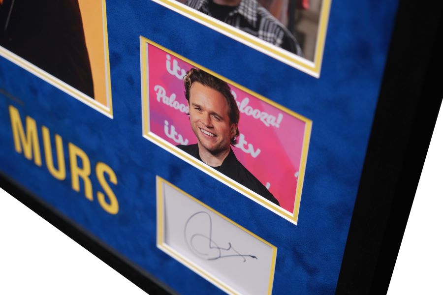 Olly Murs White Card Signed Display - Memorabilia Framers Shop