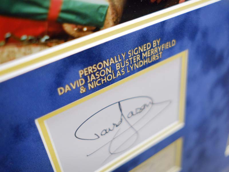 Only Fools And Horses Signed whitecard David Jason, Buster Merryfield & Nicholas Lyndhurst - Memorabilia Framers Shop