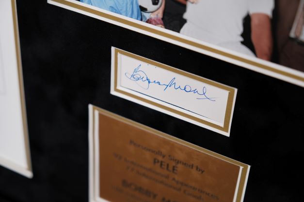Pele and Bobby Moore Signed Display - Memorabilia Framers Shop