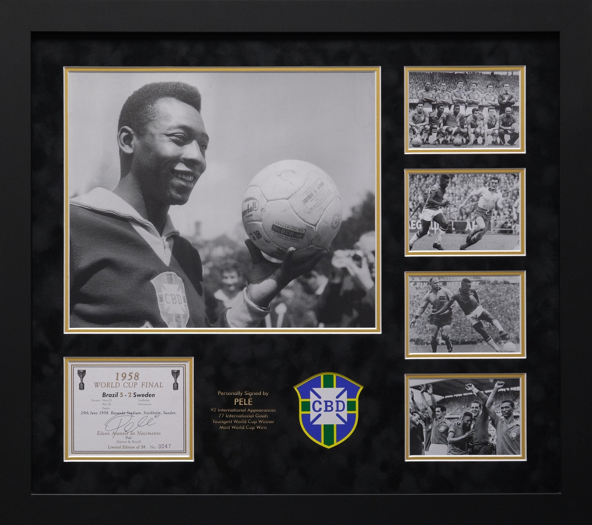 Pele Signed Photograph Framed Display - Memorabilia Framers Shop