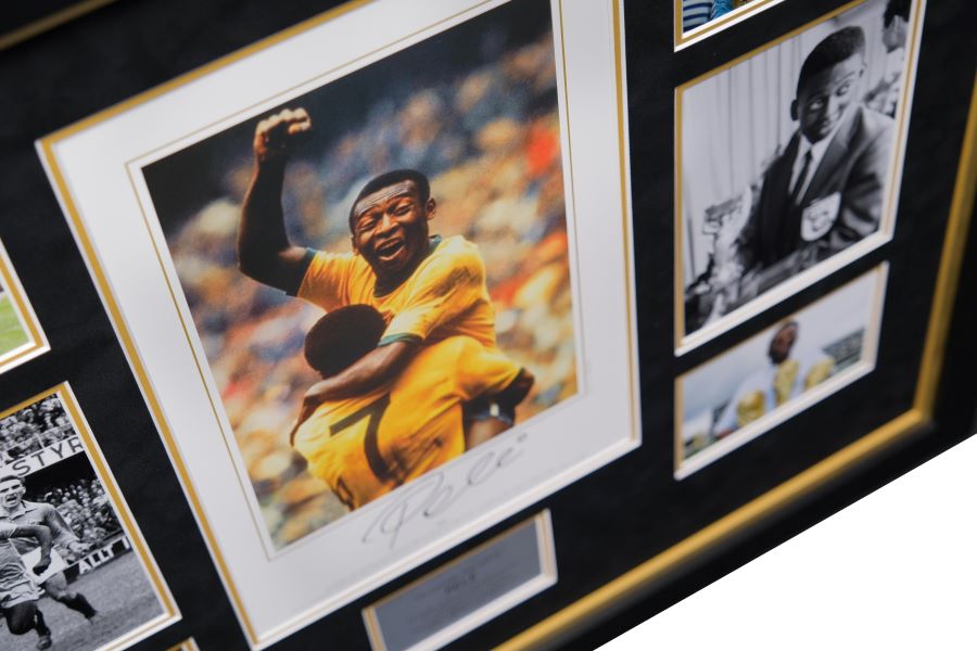 Pele signed Photograph Framed Display - Memorabilia Framers Shop