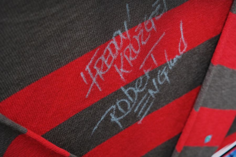 Robert Englund Freddy Signed Jumper Framed Display - Memorabilia Framers Shop