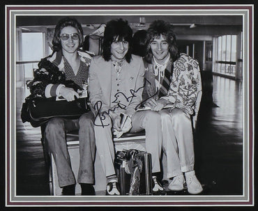 Ronnie Wood Signed 12x8 Photograph Framed Display - Memorabilia Framers Shop