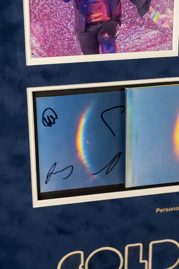 Coldplay Full Band Signed 'Moonmusic' CD Display