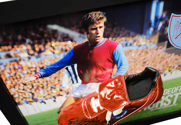 Sir Geoff Hurst signed boot West Ham - Memorabilia Framers Shop