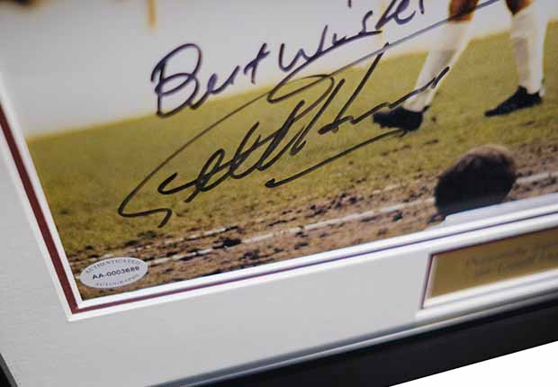 Sir Geoff Hurst signed photo West Ham - Memorabilia Framers Shop