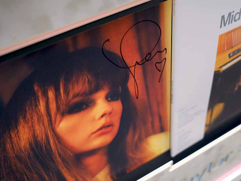 Taylor Swift Signed photo and Midnights Record - Memorabilia Framers Shop