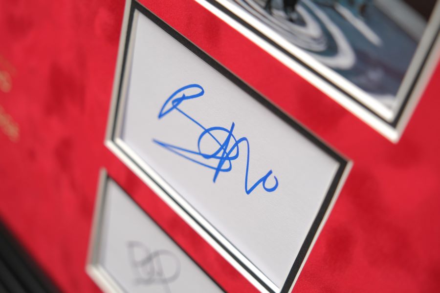 U2 Bono and The Edge signed White Card Photograph Framed Display - Memorabilia Framers Shop