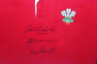 Welsh Rugby Legends Shirt Signed by Phil Bennett, JPR Williams, Gareth Edwards. - Memorabilia Framers Shop