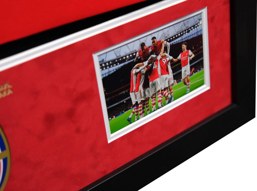 2022 Multi Signed Arsenal Shirt Framed Display - Memorabilia Framers Shop