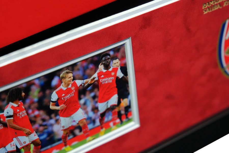 2022 Multi Signed Arsenal Shirt Framed Display - Memorabilia Framers Shop