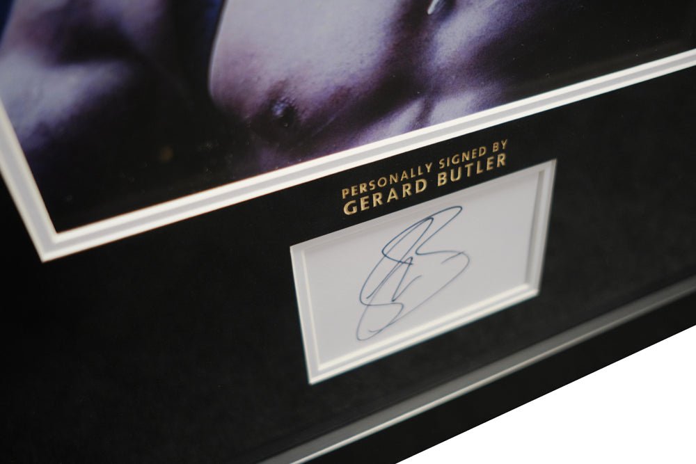 300: Rise of an Empire white card signed by Gerard Butler - Memorabilia Framers Shop