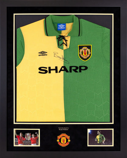 Signed Bryan Robson 92/94 Third Strip Display