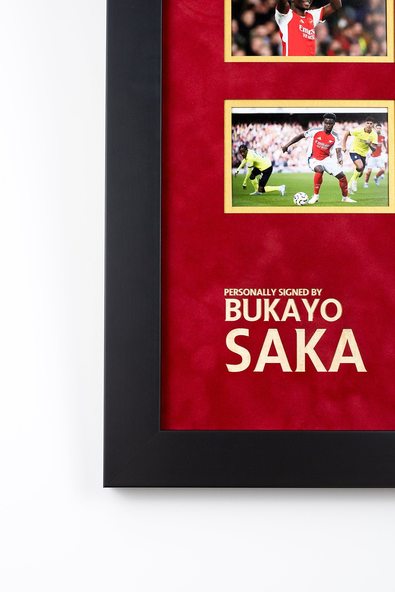 Bukayo Saka Signed 12x8 Photograph Display