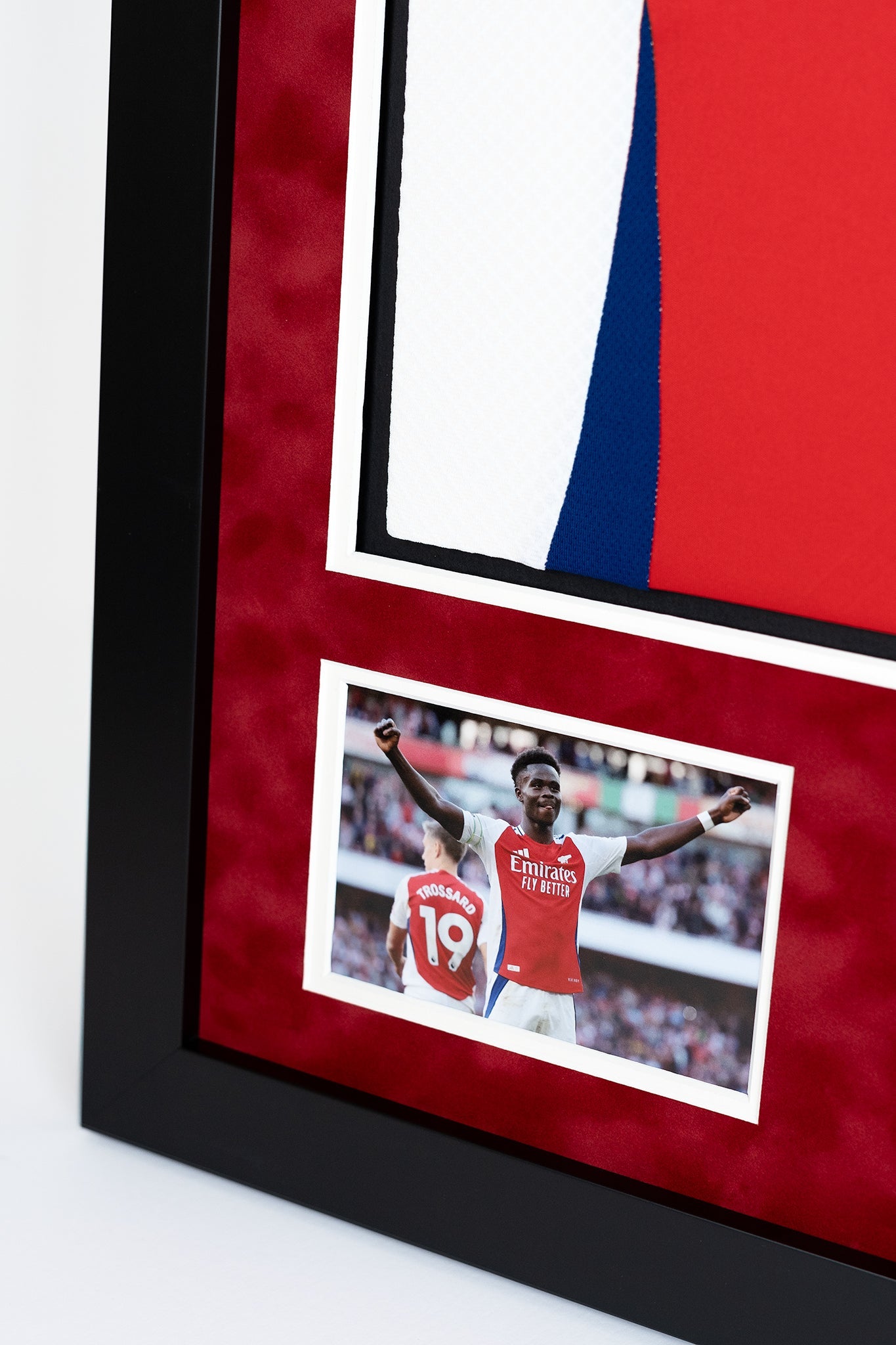 Bukayo Saka Signed 24/25 Arsenal Shirt Display