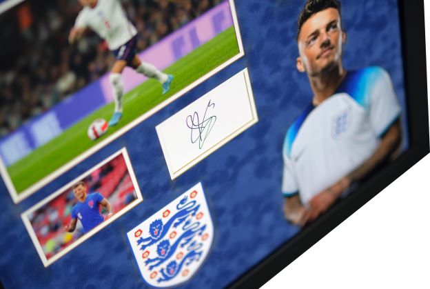 Ben White Signed White Card England 2022 - Memorabilia Framers Shop