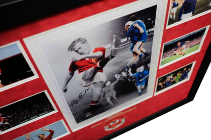 Bobby Charlton Manchester United Signed Photo Framed Display - Memorabilia Framers Shop