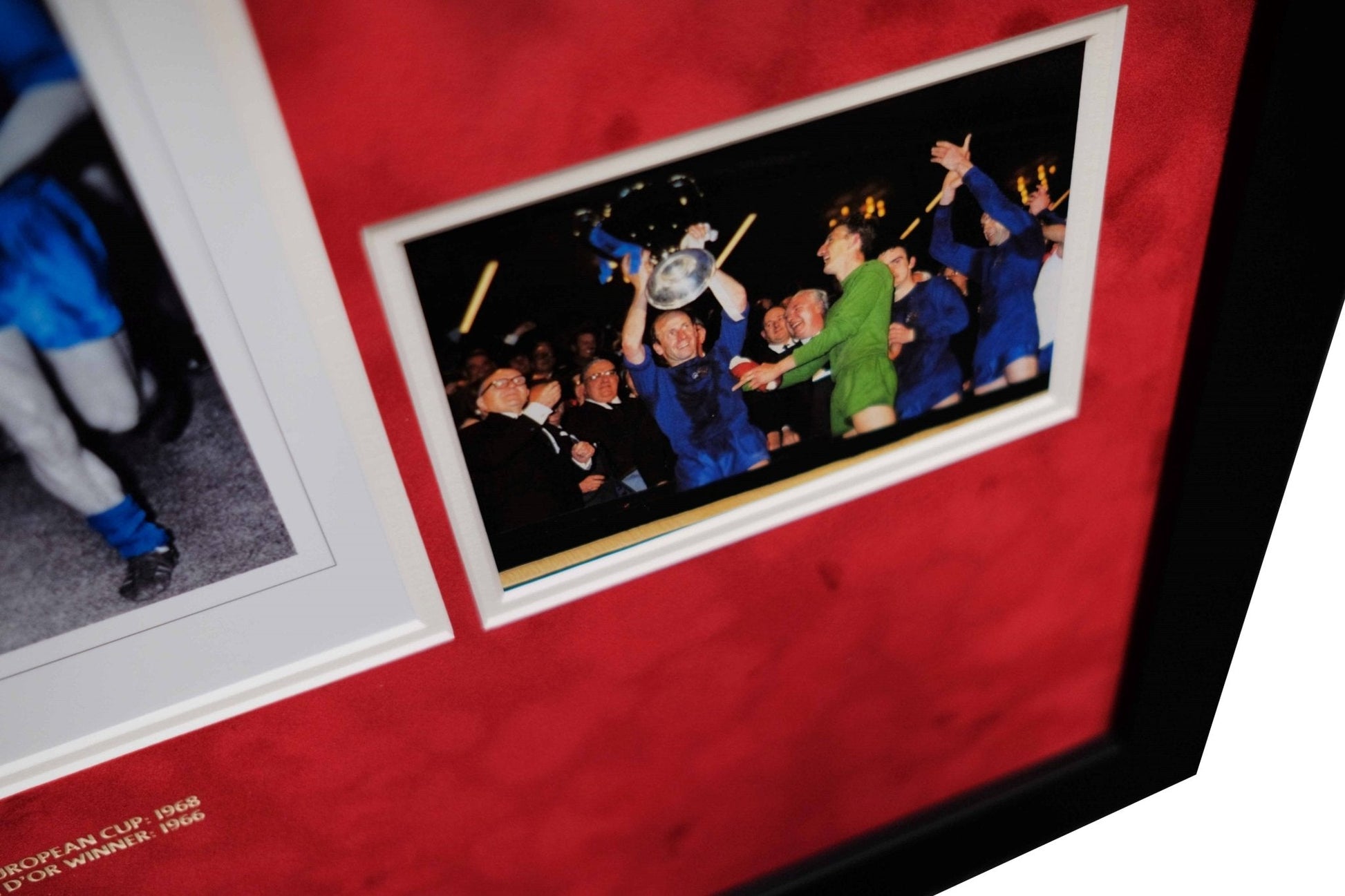 Bobby Charlton Manchester United Signed Photo Framed Display - Memorabilia Framers Shop