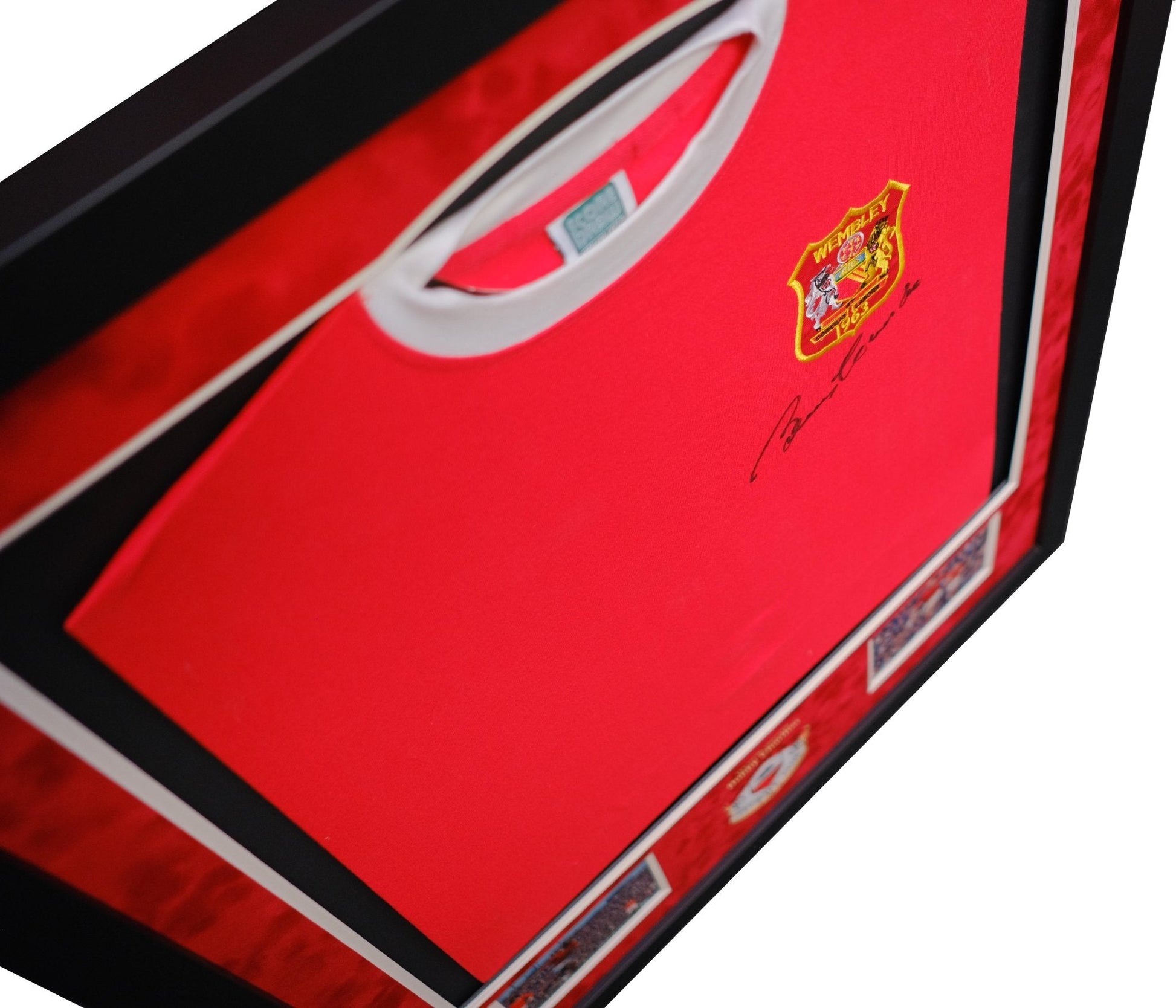 Bobby Charlton Signed Manchester United Framed Display - Memorabilia Framers Shop