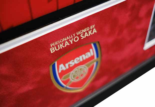 Bukayo Saka Signed shirt Arsenal