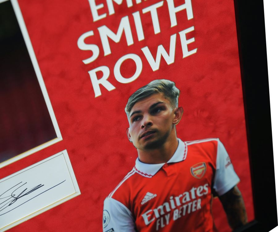 Emile Smith Rowe Signed White Card Display - Memorabilia Framers Shop