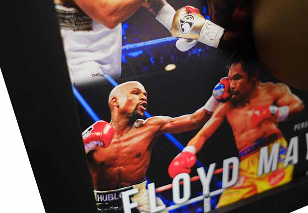 Floyd Mayweather JR. signed Glove - Memorabilia Framers Shop
