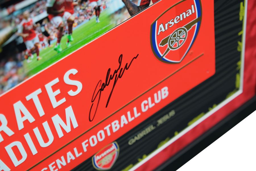 Gabriel Jesus Signed Roadsign Framed Display - Memorabilia Framers Shop
