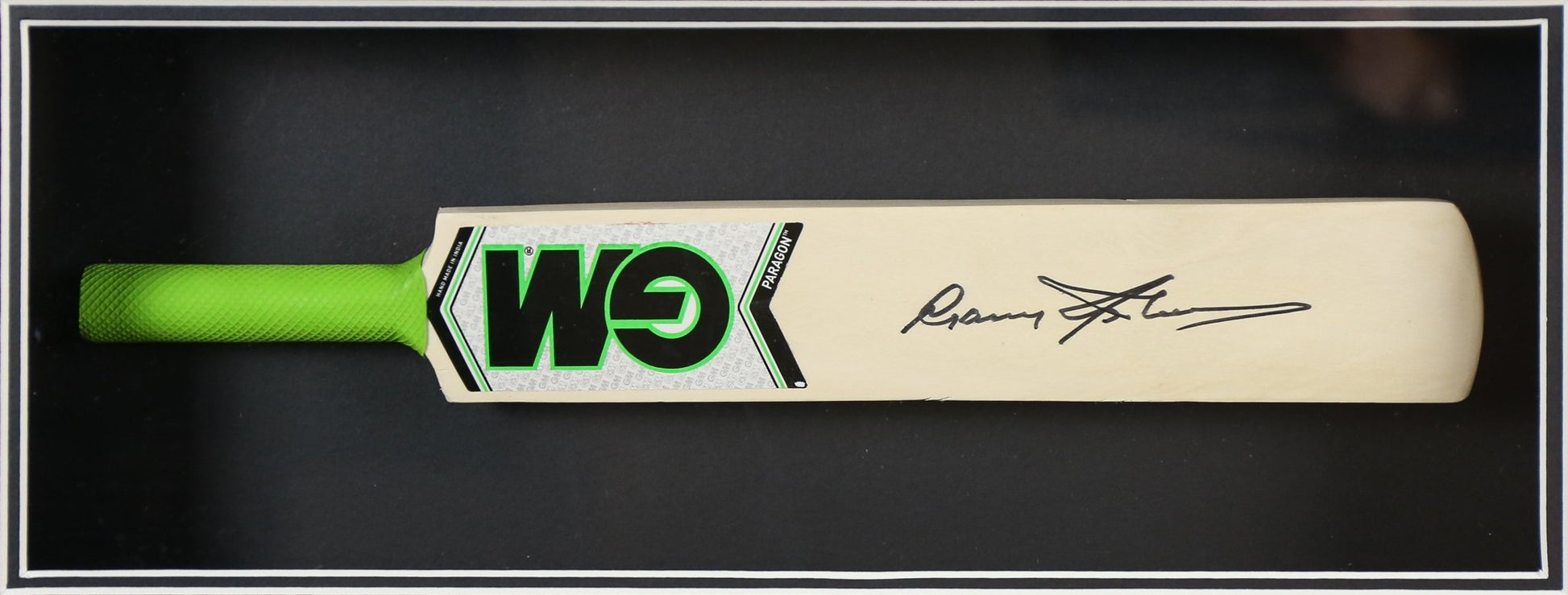 Garfield Sobers Signed Cricket Bat Framed Display - Memorabilia Framers Shop