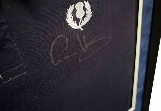 Gavin Hastings signed Scotland shirt - Memorabilia Framers Shop